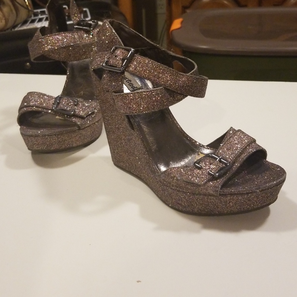 Glitter wedges